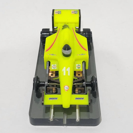 VIPER CUSTOM FORMULA V008 HO CAR - NEON YELLOW