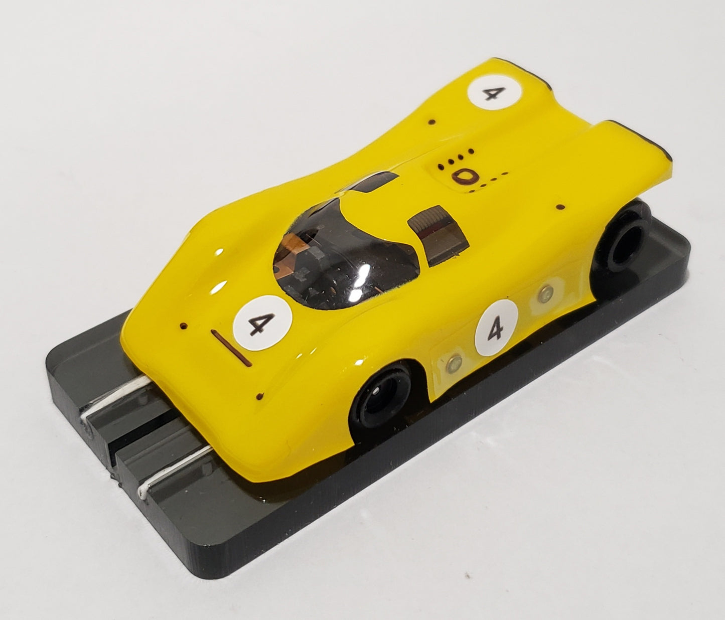 VIPER JET W/ 917 BODY YELLOW HO CAR
