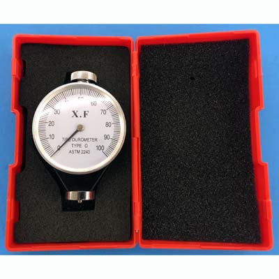 MID-AMERICA TIRE DUROMETER WITH CARRY CASE